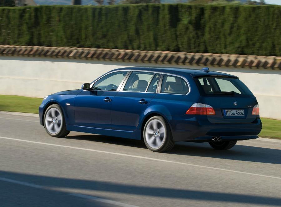  BMW 5-Series Touring 2007 года  (фото 14 из 22)